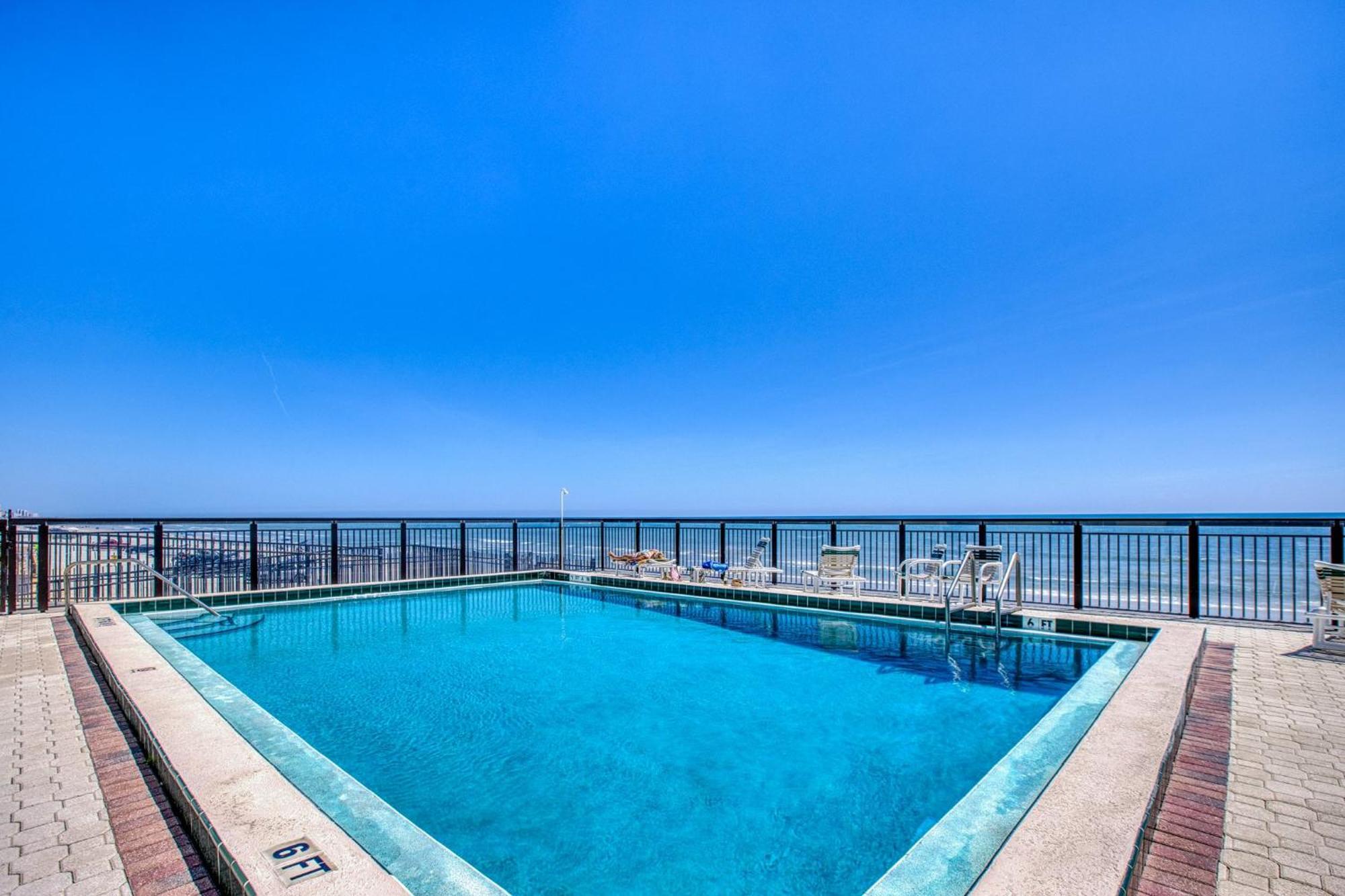 Ocean View With A Beachfront Pool At Ocean Trillium Condo ~ 403 New Smyrna Beach Exterior photo